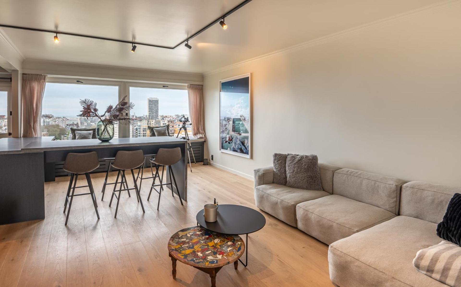 Stunning Views Over With Garage Apartment